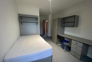 7 bed flat, 10 Kinterbury Street, City Centre, Plymouth, PL12DG - Image 6